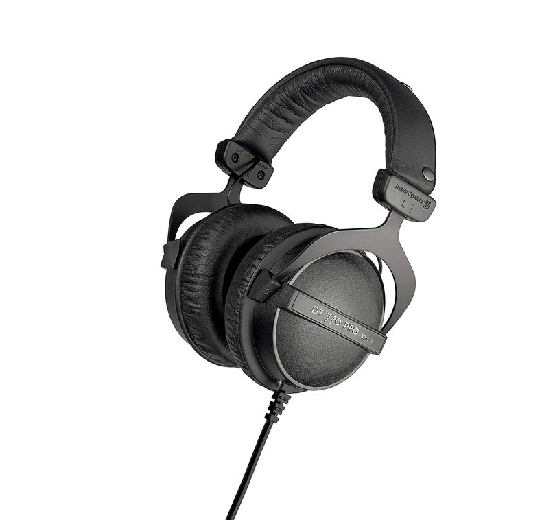 Beyerdynamic DT 770 PRO 32 – closed-back studio headphones - Klick
