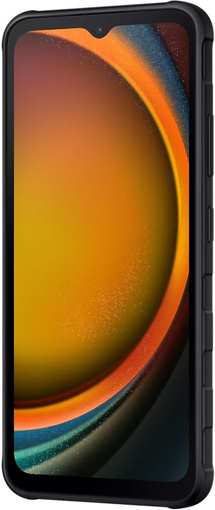 Nutitelefon Samsung Galaxy XCover7 5G, 6+128GB, must - vastupidav disain, kohandatud nuppudega küljel, oranžid aktsendid ja kaamera taga. Mõeldud aktiivseks elustiiliks.