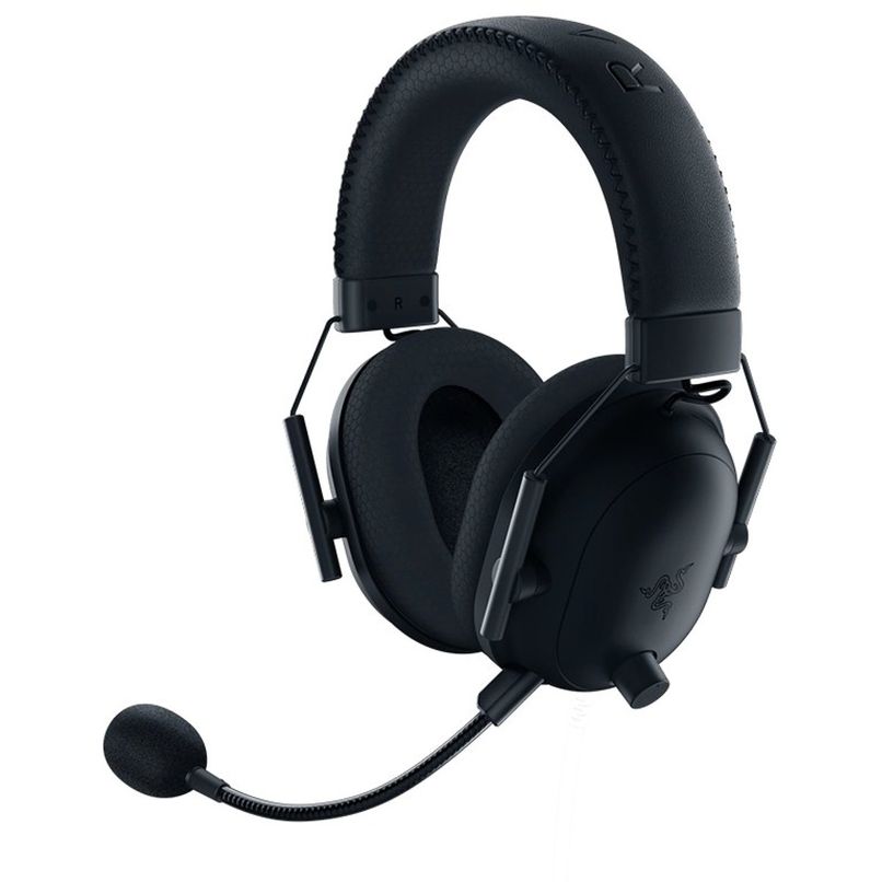 Mustad Razer Blackshark V2 Pro kõrvaklapid, millel on eemaldatav mikrofon ja pehme peapael. Sobivad kasutatud mänguritele.